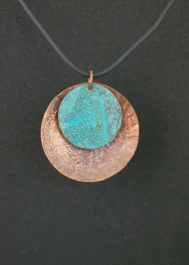 PENDANT NECKLACE
