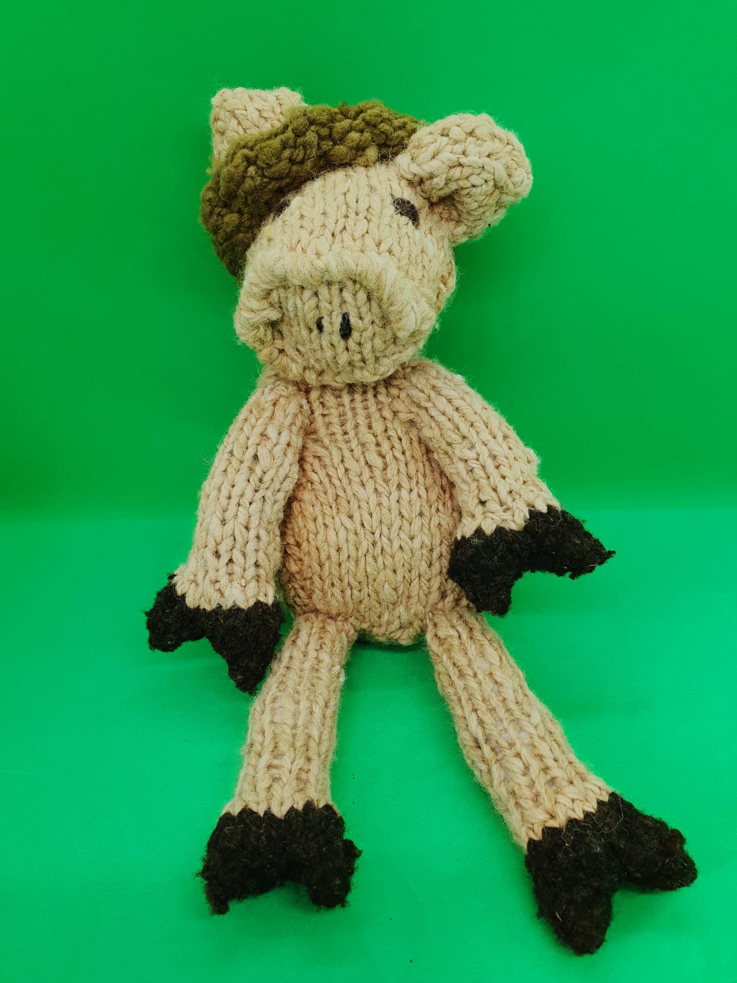 Kenana Knitters, Shamba Farm Pig- A