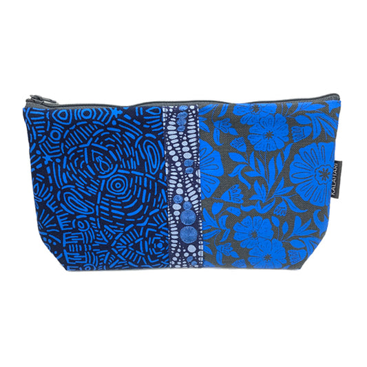 BLUE SHWESHWE DAISY TOILETRY BAG