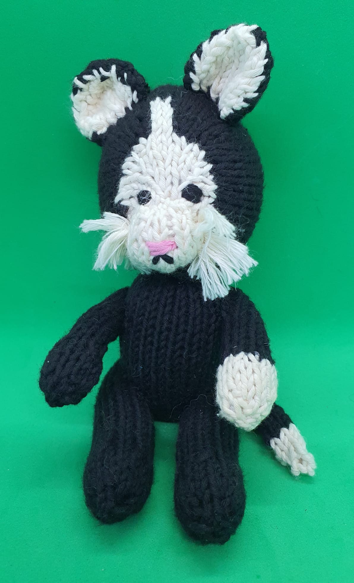 Kenana Knitters, Rascal Cat