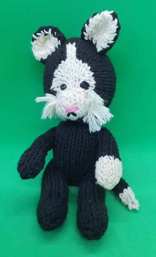 Kenana Knitters, Rascal Cat